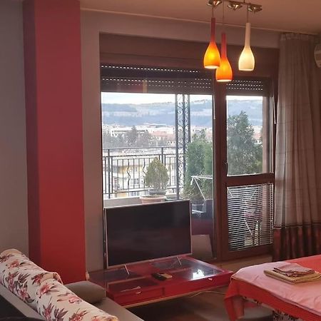 Unique Studio- Great Balcony And View! Parking Possibility! Veliko Turnovo Bagian luar foto