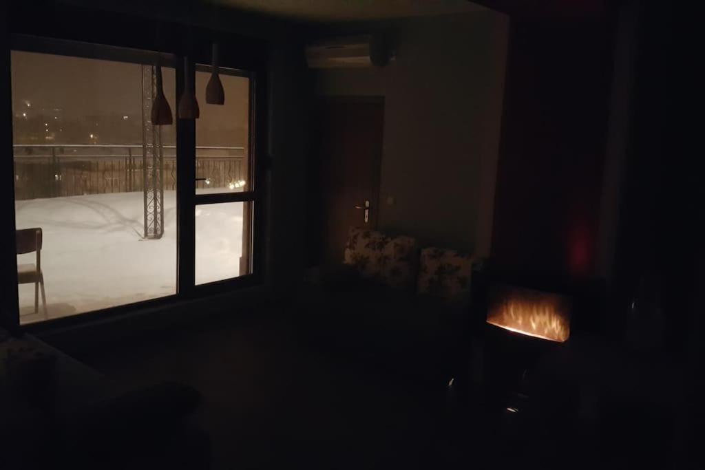Unique Studio- Great Balcony And View! Parking Possibility! Veliko Turnovo Bagian luar foto